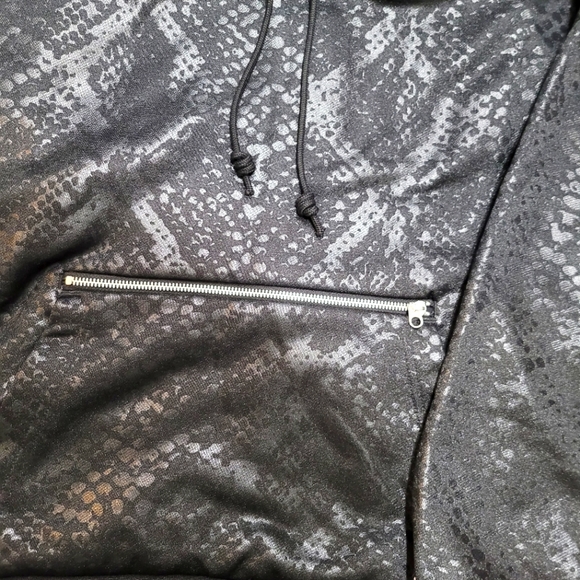 Nike Women’s “Can’t Be Defeated” Black Hoodie - Picture 2 of 6